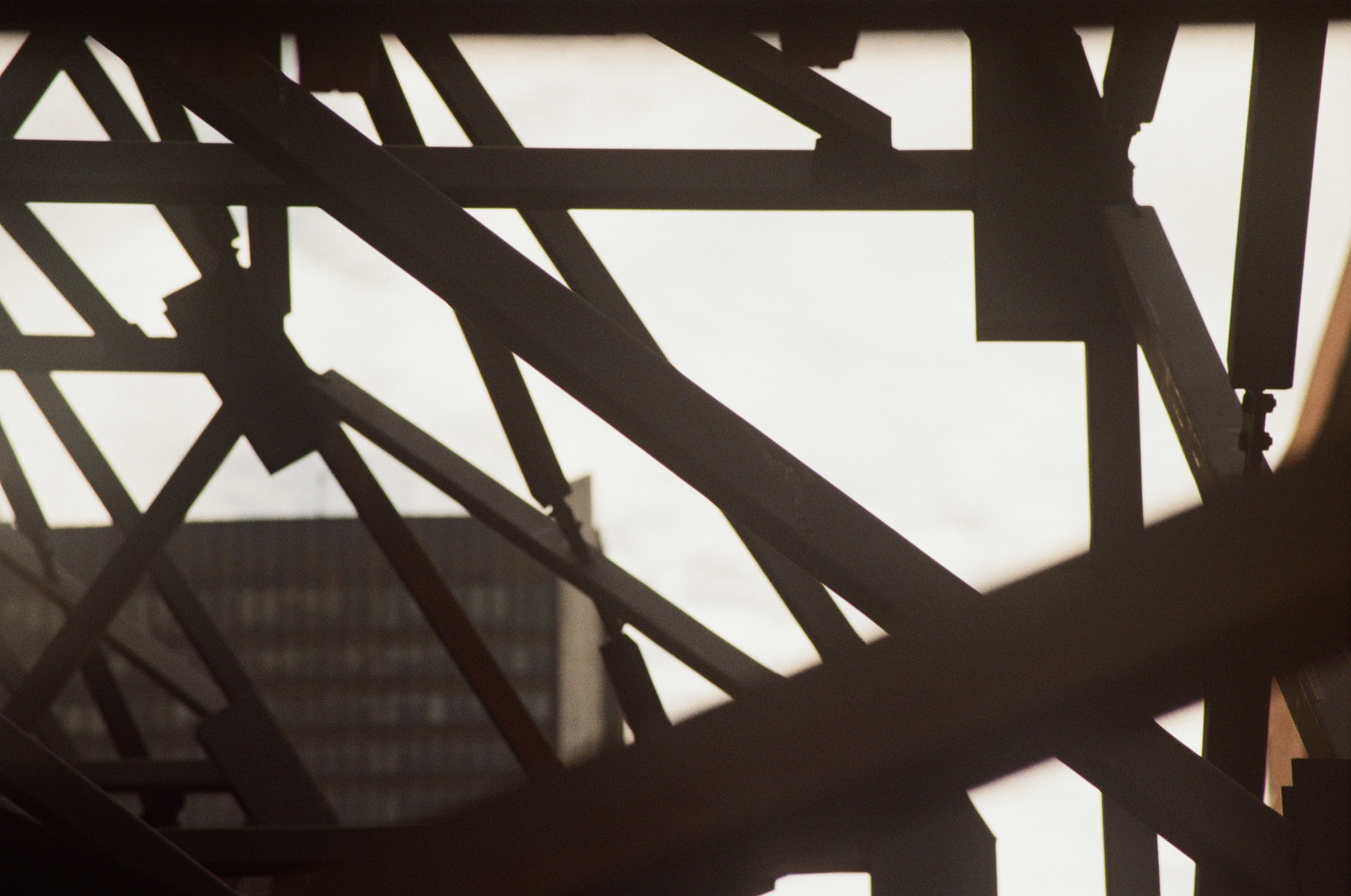 Structure en fer de bâtiment en construction